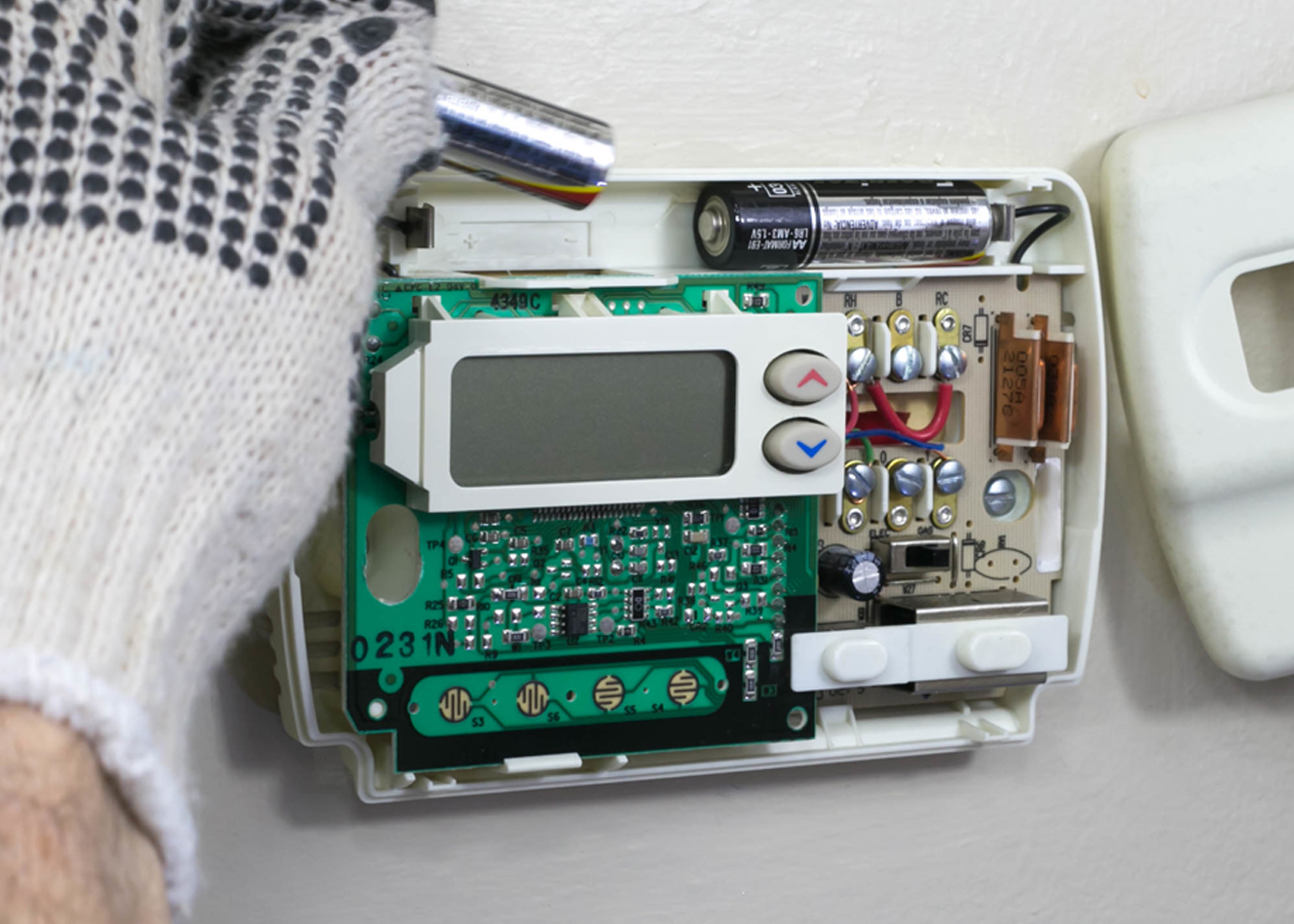 How to Change Thermostat Batteries